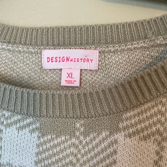 Design History girls XL sweater, sage green and cream pattern - Picture 3 of 4